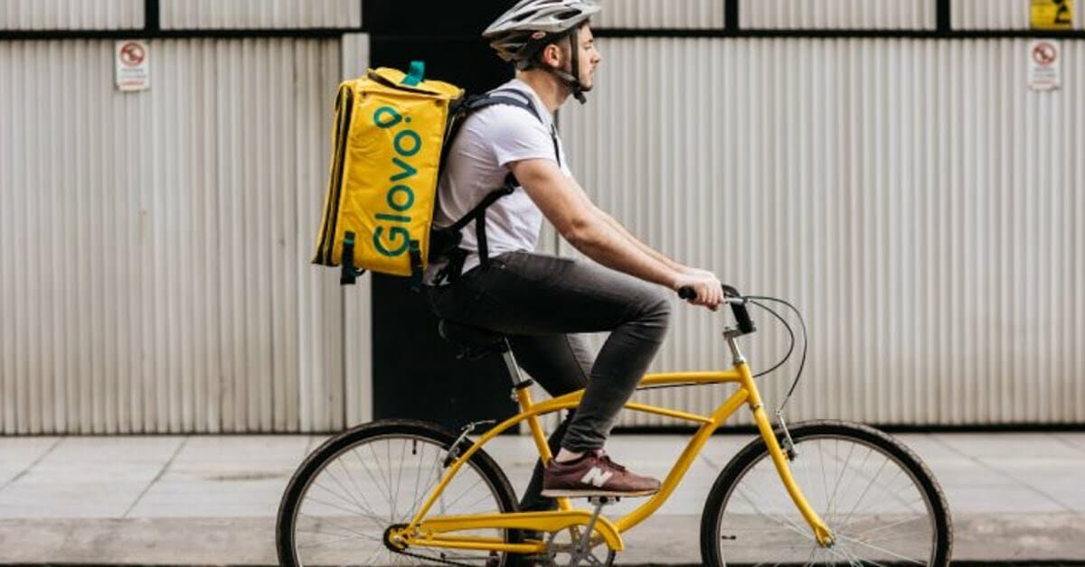 Glovo commits to increase the social rights and benefits available to its couriers; announces ‘The Couriers Pledge’