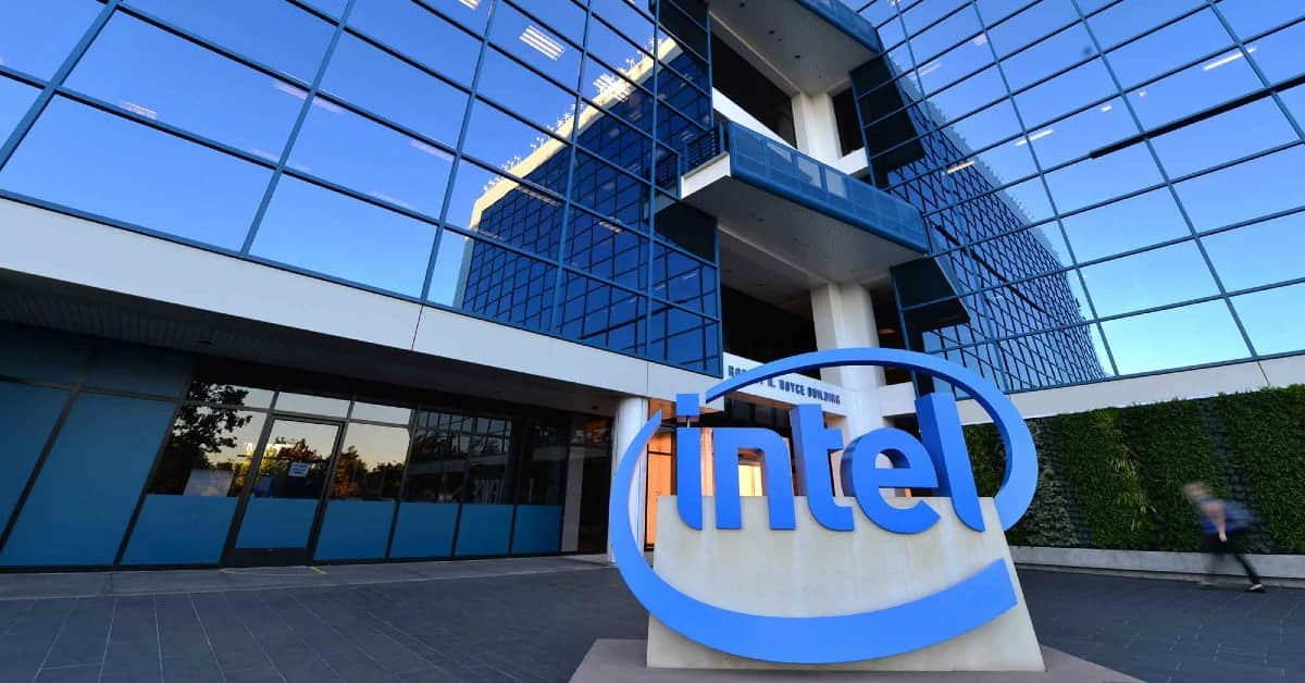 Intel sells its NAND flash memory business to SK Hynix for €7.59B; will focus more on 5G and AI