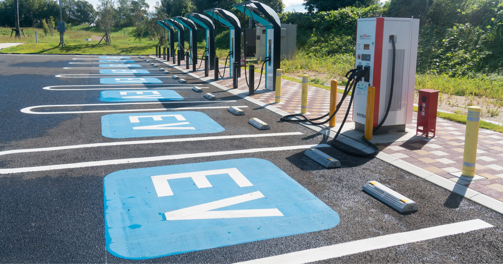 The US fast-charging network quietly stopped being terrible, and the data shows buyer confidence in EVs is collapsing anyway — a gap nobody in the industry knows how to close