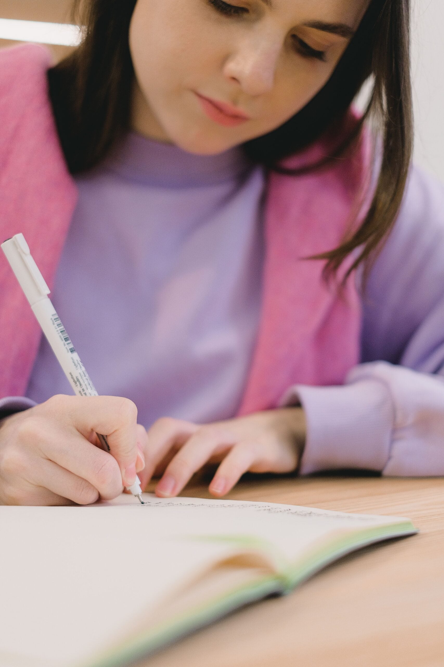 A Carleton University study followed 119 students through two midterms and found that, among those who procrastinated heavily the first time, students who forgave themselves procrastinated less before the second exam. Those who remained self-critical were more likely to repeat the pattern, with reduced negative emotion appearing to explain part of the difference.